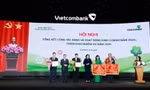 Vietcombank vững thế dẫn đầu, bứt phá với dấu ấn xanh