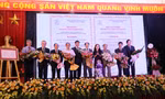 Lễ công bố quyết định và trao giấy chứng nhận kiểm định chất lượng cơ sở giáo dục cho ĐHKD&CN Hà Nội