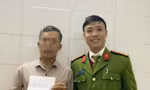 Chở vợ đi viện, đại úy công an cứu cô gái bị hiếp dâm ở nghĩa trang