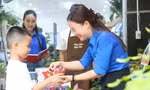 Đổi phế liệu lấy cây, lan tỏa sống xanh