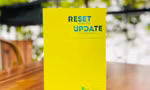 “Reset Hiện Tại Update Tương Lai”: Cuốn sách tiếp lửa cho bạn trước kỳ thi quan trọng