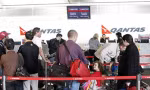 Hãng hàng không Qantas gây bức xúc vì để khách hàng chờ điện thoại hơn 10 tiếng đồng hồ