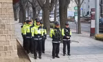 Người yêu cũ không cho vào nhà, thanh niên leo ống nước cao 10 mét để đột nhập
