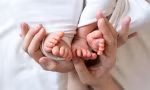 Ấn Độ: Cặp vợ chồng sinh đôi hai bé gái đúng 2 năm sau ngày mất của hai cô con gái lớn
