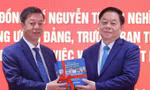 Trưởng Ban Tuyên giáo và Dân vận Trung ương Nguyễn Trọng Nghĩa nhấn mạnh tầm quan trọng của sách lý luận, chính trị