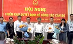Trao quyết định của Chủ tịch UBND tỉnh Hậu Giang về công tác cán bộ