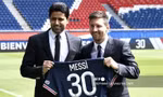 Ligue 1 của Pháp hứa hẹn sôi động hơn với thương vụ PSG mua Lionel Messi từ Barca. 
