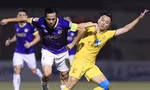 Dù đã có VAR, VPF vẫn thuê trọng tài ngoài điều hành trận đấu giữa CLB Hà Nội và Thanh Hoá.