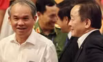 Cùng là bóng đá nhiều năm nhưng hiếm khi thấy bầu Hiển và bầu Đức tươi cười với nhau. 