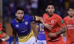 CLB Hà Nội và CAHN đang cạnh tranh quyết liệt trong cuộc đua vô địch ở V-League (ảnh Anh Tú)