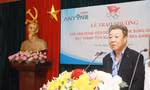 Chuyên gia Park Chung-gun động viên các VĐV bắn súng Việt Nam tiếp tục tinh thần chiến đấu để giành thành tích tốt hơn. (ảnh N.Huy)