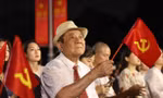 Hàng nghìn khán giả xúc động khi xem chương trình nghệ thuật 'Người là Hồ Chí Minh'