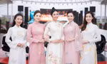 Hoa hậu Việt Nam 2016 'đọ sắc' áo dài cùng Hoa hậu châu Á tại Mỹ khiến netizen 'ngẩn ngơ'