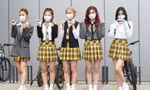 Không thể ngờ stylist của ITZY cho nhóm mặc trang phục như thế này lên truyền hình