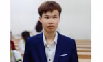 Chàng sinh viên khiếm thị tích cực tham gia hoạt động thiện nguyện được Bộ trưởng Bộ Công an tặng đàn guitar