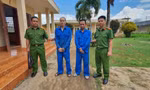 Bắt 2 đối tượng lừa bán 4 người sang Campuchia