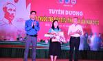 ‘Tôi tiếp bước tình yêu của mẹ và đang viết ước mơ ngành y’