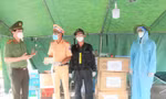 Khen thưởng đột xuất tuổi trẻ công an, hỗ trợ sinh viên xa nhà ở ‘điểm nóng’ Bình Dương