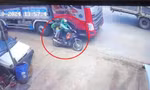 Tin mới vụ ô tô va chạm xe ôm công nghệ làm 2 mẹ con tử vong ở Bình Dương