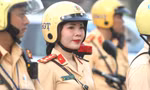 Những bóng hồng CSGT Bình Dương trong ngày ra quân trấn áp tội phạm dịp Tết