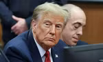 Phim bóc trần ông Donald Trump giữa lúc đối mặt phiên tòa hình sự