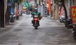 'Ma trận' hố ga, nắp cống bẫy người tham gia giao thông 
