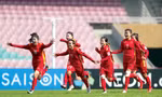 Những nhọc nhằn sau ánh hào quang 