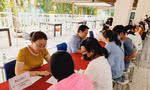 TPHCM: Phụ huynh, học sinh lớp 10 “đau đầu” chọn lựa môn học