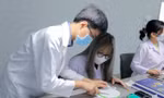 Tuyển sinh ngành y bằng môn Văn: Thêm tốt hơn thay thế!