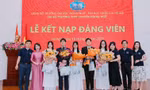 Năm học sinh ưu tú được kết nạp Đảng 