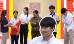 Quang Trung chuẩn "anh trai 4T", gánh trọn ước mơ đại học cho 7 bạn nhỏ