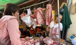 Giá thực phẩm 'nhảy múa': Người mua giật mình, tiểu thương 'đứng ngồi không yên'
