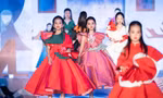 650 siêu mẫu nhí sải bước trên sàn catwalk dài kỷ lục khiến khán giả 'đứng ngồi không yên'