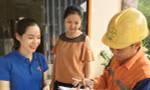 Theo các chuyên gia ngành điện, khi nhiệt độ ngoài trời tăng 1 độ C, tiêu thụ điện của điều hòa tăng 2 - 3%