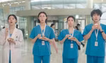 Resident Playbook tập 3, 4: Yi Young tiến tới, cameo "Cá hố" kéo mốc rating mới