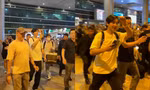 Chanyeol EXO đã hạ cánh tại TP.HCM, fan Việt được khen hết lời vì điểm này