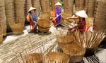 Doanh nghiệp nhỏ và vừa mong sớm được miễn giảm thuế để vượt qua giai đoạn khó khăn (Ảnh minh họa )