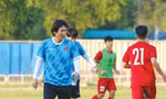 HLV Gong Oh-kyun thích U23 Việt Nam chơi bóng đá đẹp. Ảnh: Anh Ðoàn