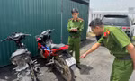 Hàng chục đối tượng mang hung khí rượt đuổi đánh nhau trên đường