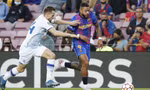 Barcelona nhọc nhằn vượt qua 'chú lùn' Ukraine