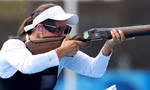 VĐV thể dục dụng cụ vô địch và phá kỷ lục Olympic ở môn... bắn súng
