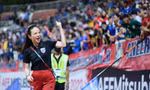 Madam Pang: 'Lâu rồi, NHM Thái Lan mới lại yêu đội tuyển đến thế'
