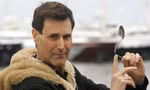 Nhà ngoại cảm Uri Geller với màn bẻ cong thìa kim loại