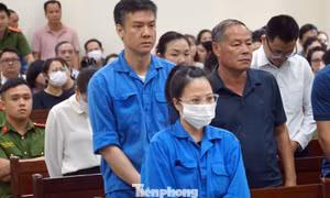 Trả hồ sơ, điều tra bổ sung Chi cục trưởng Hải quan Hải Phòng về tội 'nhận hối lộ'