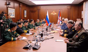 Bộ trưởng Quốc phòng Việt Nam và Liên bang Nga hội đàm tại Moscow