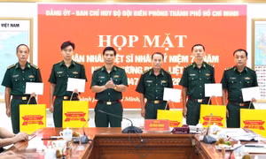 Bộ đội Biên phòng TPHCM tri ân gia đình liệt sĩ