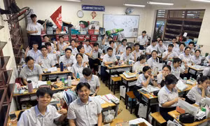  Nóng: Một lớp có 46/47 học sinh trúng tuyển trường y, 2 em đạt 30 điểm