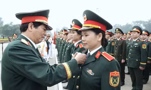 Vinh danh 49 học viên Học viện Quân y tại Quảng trường Ba Đình