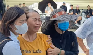 Ước mơ dang dở của nam sinh bị nước cuốn ở Hà Nội: 'Con muốn đi học để sau này đỡ đần mẹ'