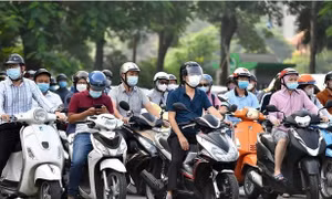 Hà Nội dự kiến chưa cấm xe máy xăng tại vùng lõi Hoàn Kiếm từ 1/7